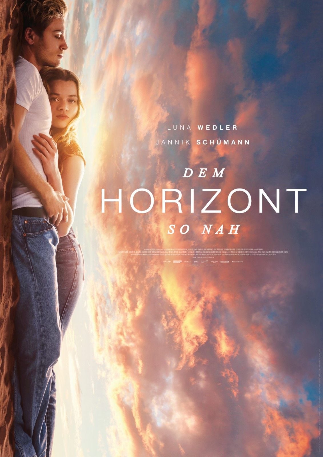 Close to the horizon streaming fr