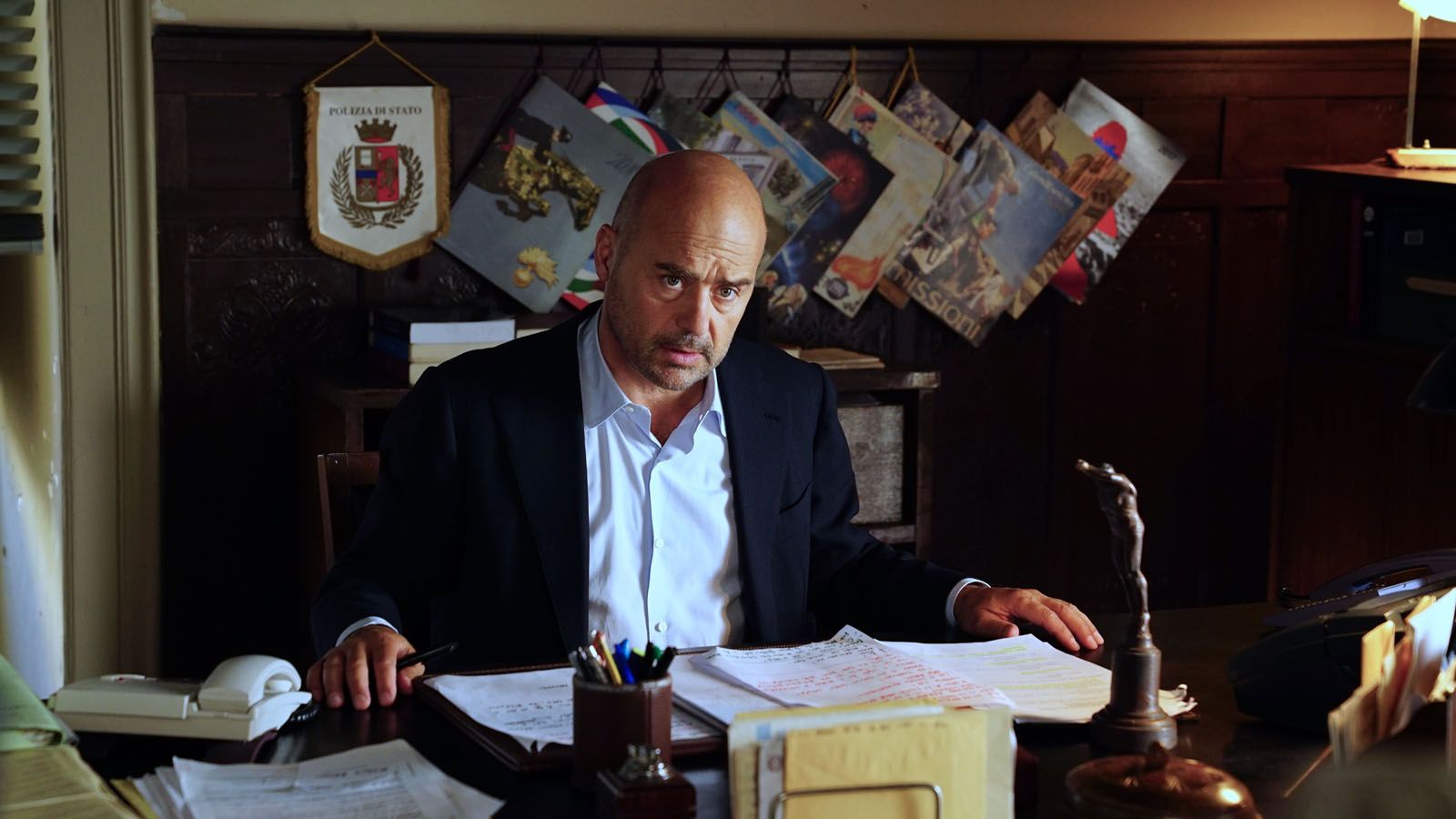 Commissaire Montalbano : Photo Luca Zingaretti - 11 Sur 56 - AlloCiné