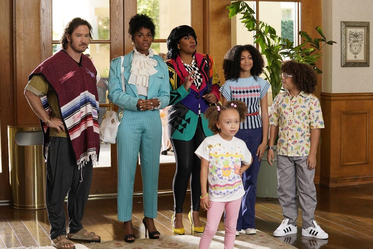 Mixedish Mixedish Photo MykalMichelle Harris, Arica Himmel, Ethan William Childress