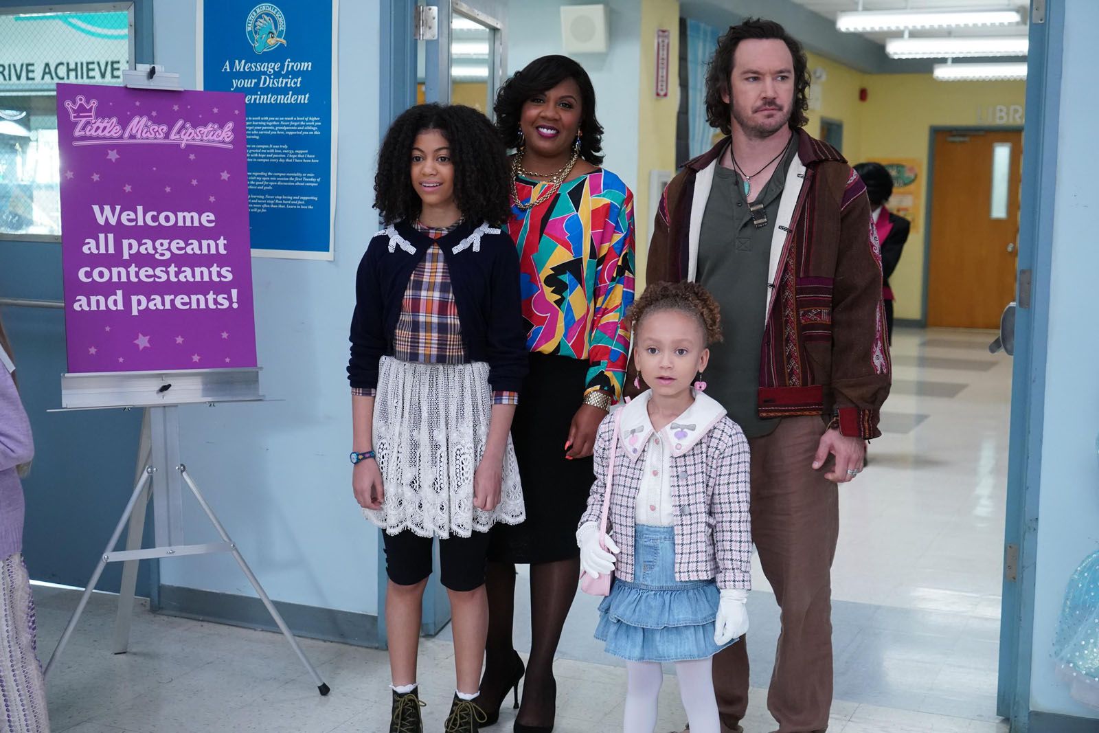 Mixedish Mixedish Photo Arica Himmel, Christina Anthony, MarkPaul Gosselaar, Mykal