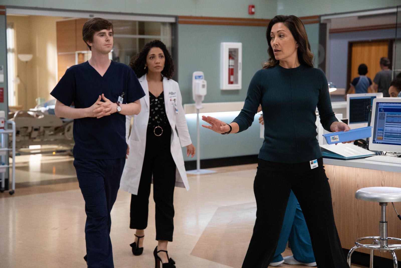 Films Et Séries Tv Avec Christina Chong Good Doctor : Photo Christina Chang, Freddie Highmore, Jasika Nicole