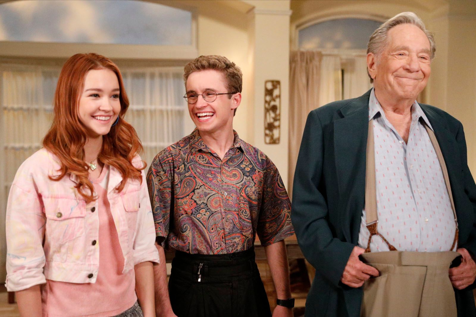 Les Goldberg : Les Goldberg : Photo Sean Giambrone, George Segal, Sadie ...