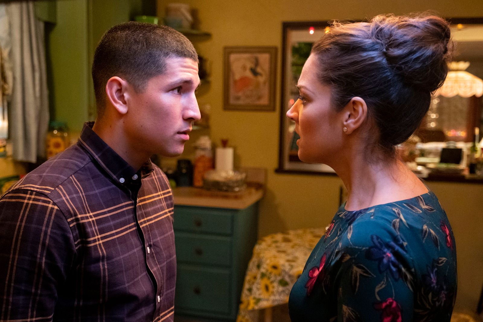 Archive 81 Saison 2 Streaming On My Block : Photo Danny Ramirez, Paula Garces - 41 sur 81 - AlloCiné