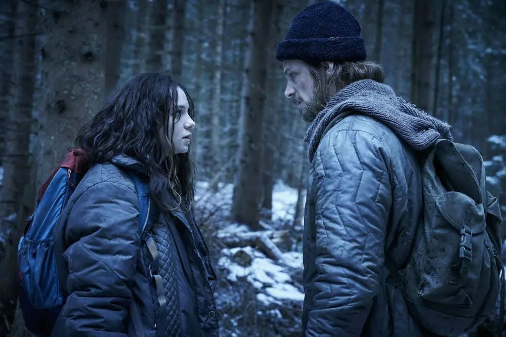 Esme Creed-miles Films Et Programmes Tv Hanna : Photo Esme Creed-Miles, Joel Kinnaman - 24 sur 40 - AlloCiné