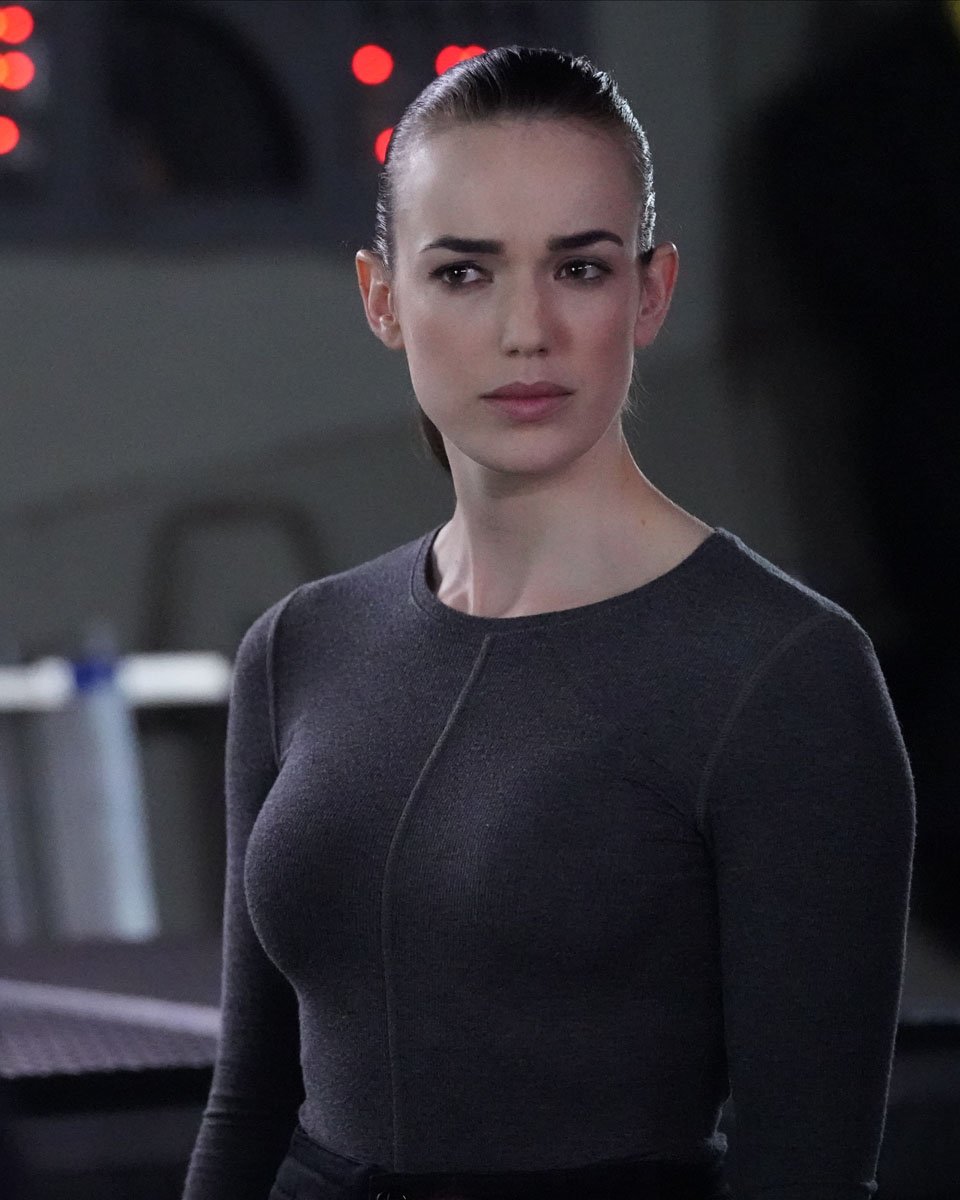 Marvel : Les Agents du S.H.I.E.L.D. : Photo Elizabeth Henstridge - 11