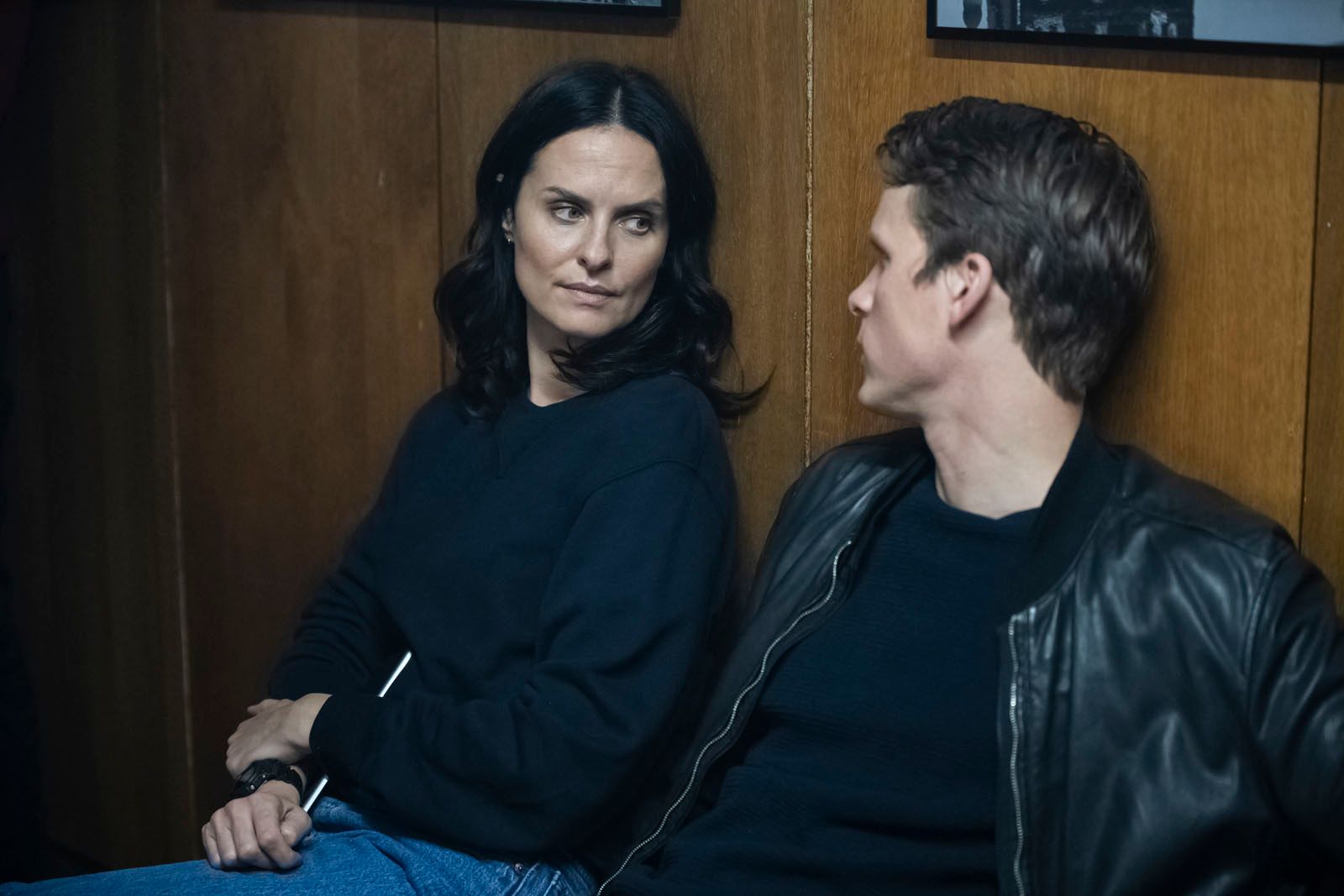 Le Jeune Wallander Photo Adam Pålsson, Leanne Best 26 sur 29 AlloCiné