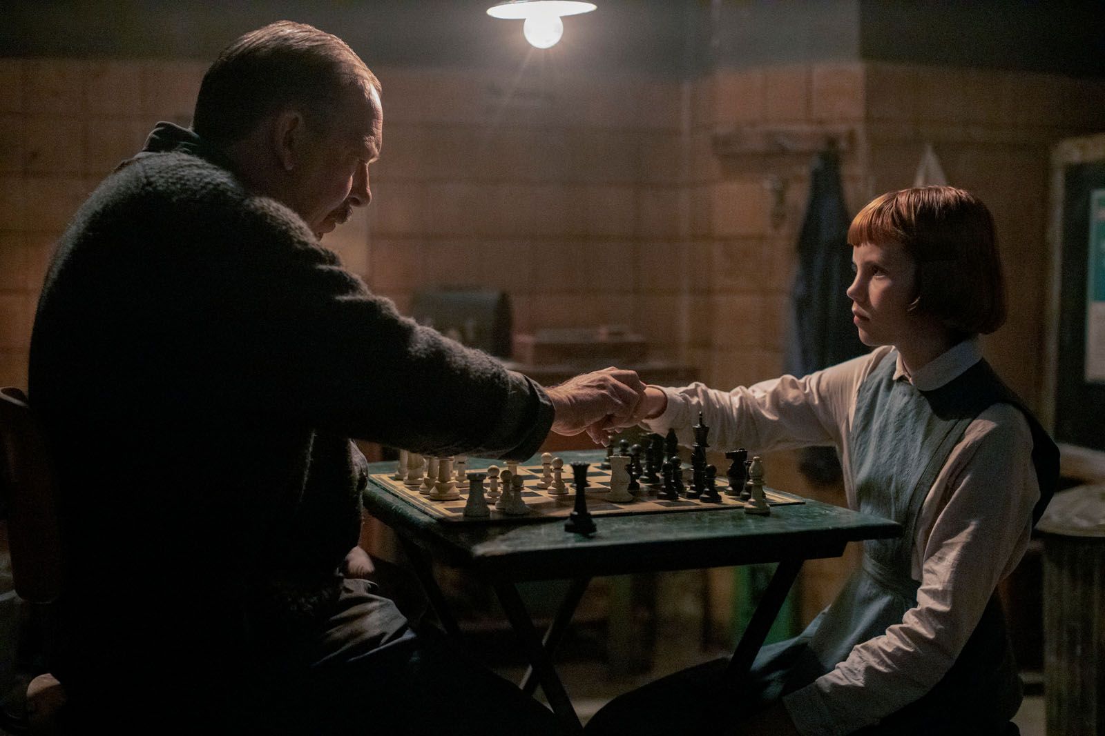 Le Jeu De La Dame Avis Le jeu de la dame : Photo Bill Camp, Isla Johnston - 18 sur 46 - AlloCiné