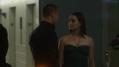 Poster Alias saison 4 - Affiche 28 sur 111 - AlloCiné