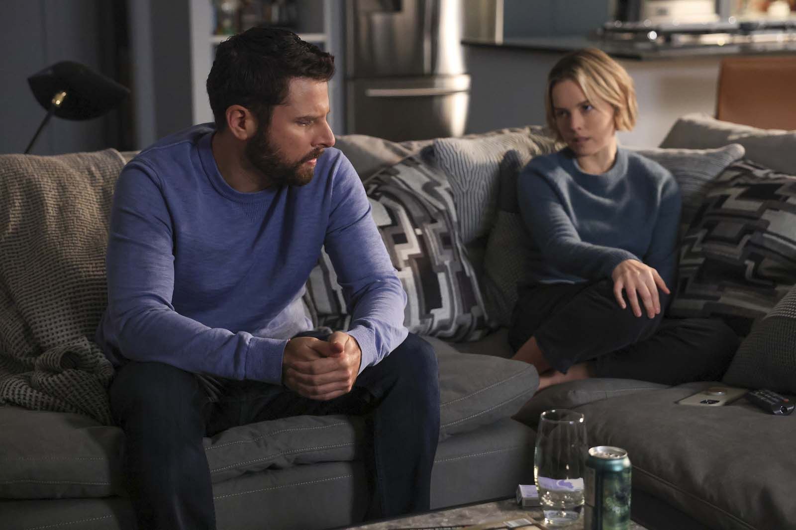 Saison 3 A Million Little Things Salto A Million Little Things : Photo Allison Miller, James Roday Rodriguez