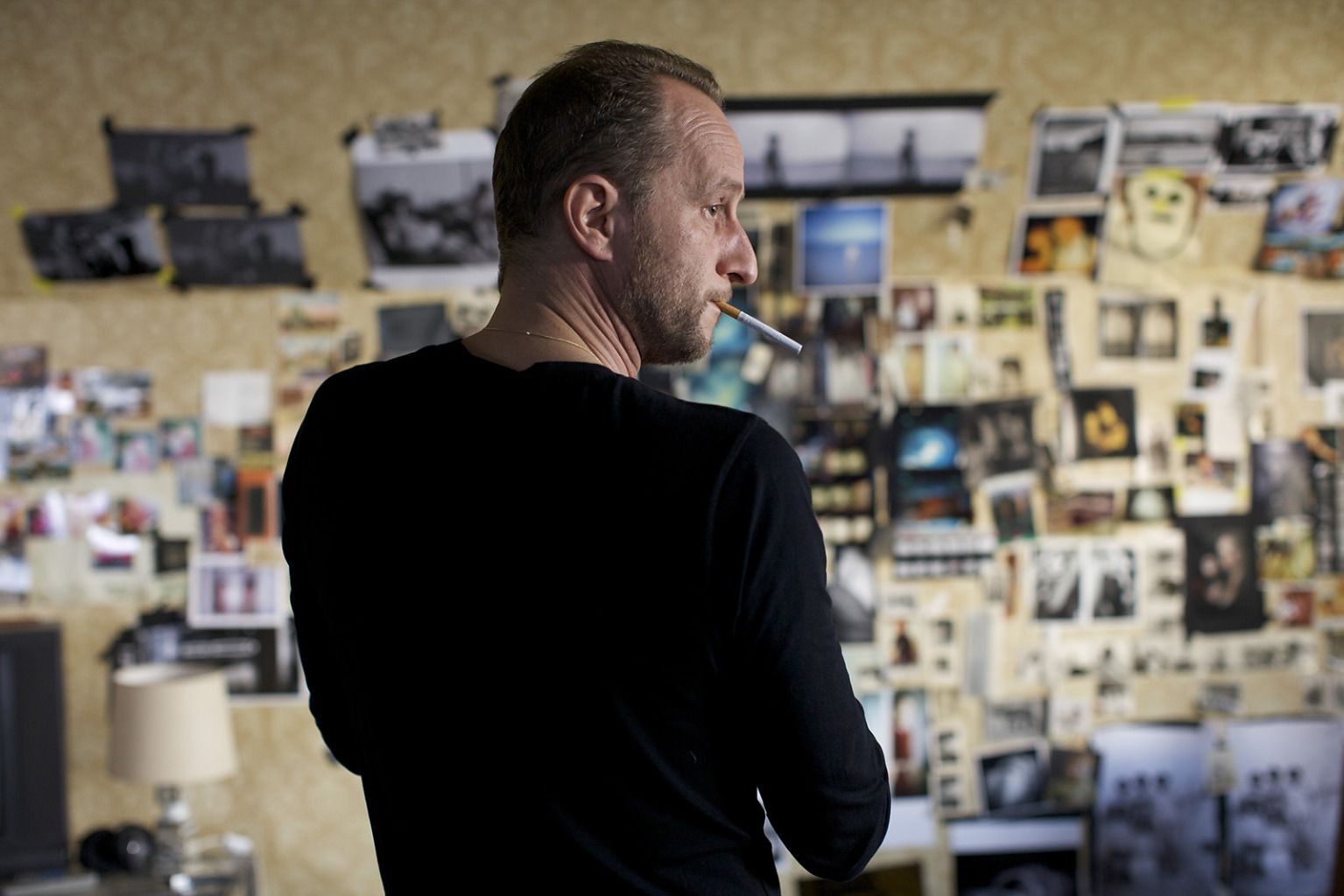 Photo de Benoît Poelvoorde Une place sur la terre Photo Benoît