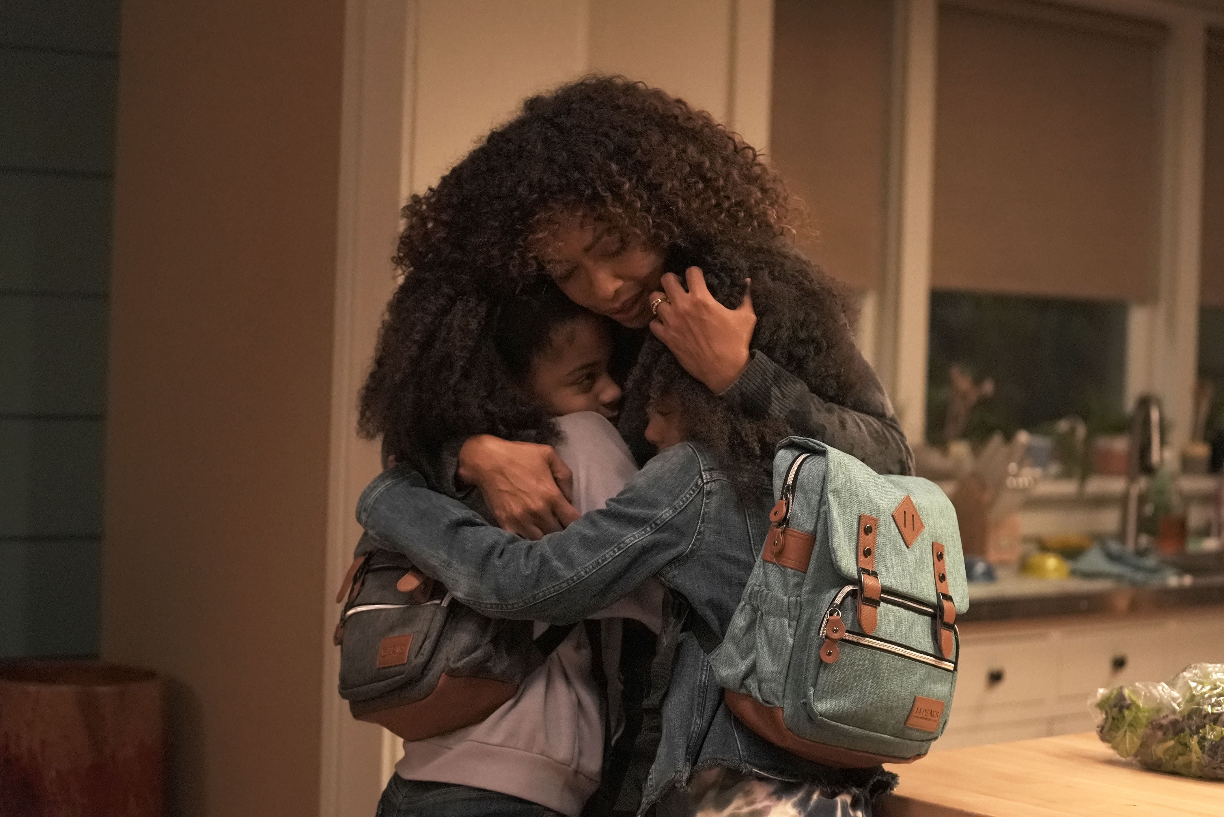 911 Lone Star 911 Lone Star Photo Gina Torres, Kelsey Yates