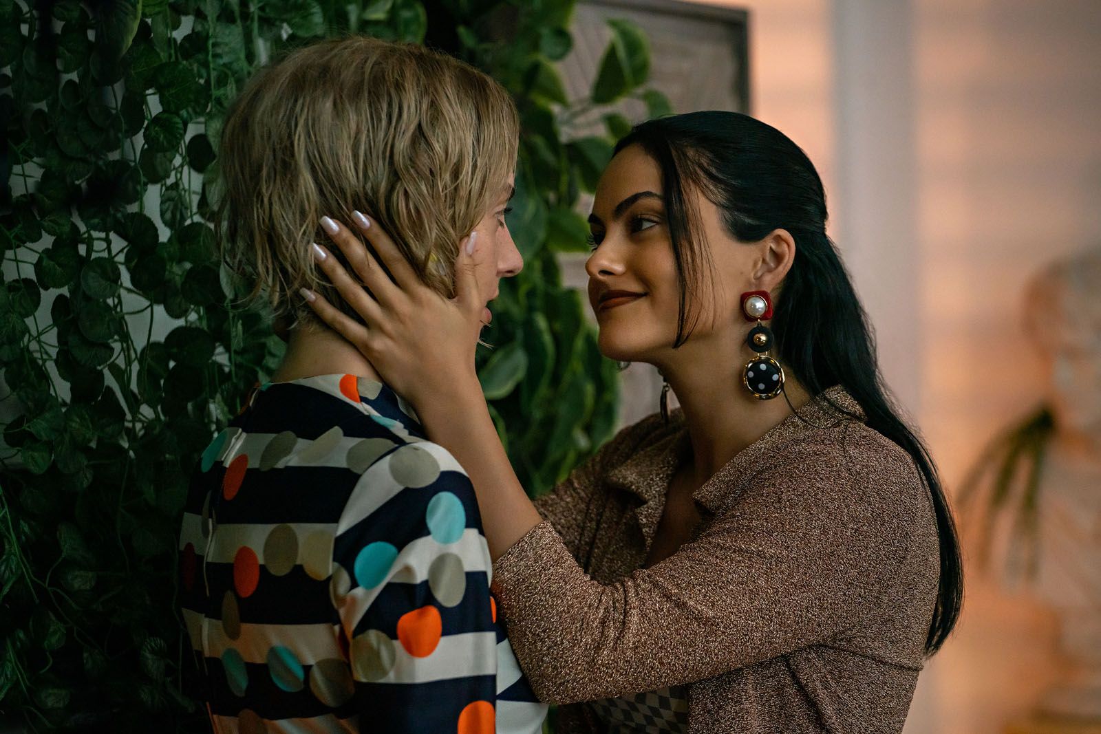 Photo de Camila Mendes - Si tu me venges… : Photo Camila Mendes, Maya