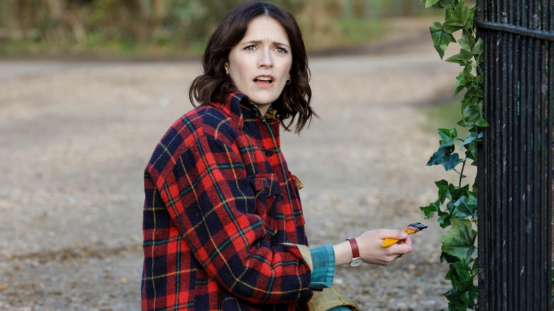 Poster Ghosts (UK) Saison 4 Affiche 4 sur 25 AlloCiné