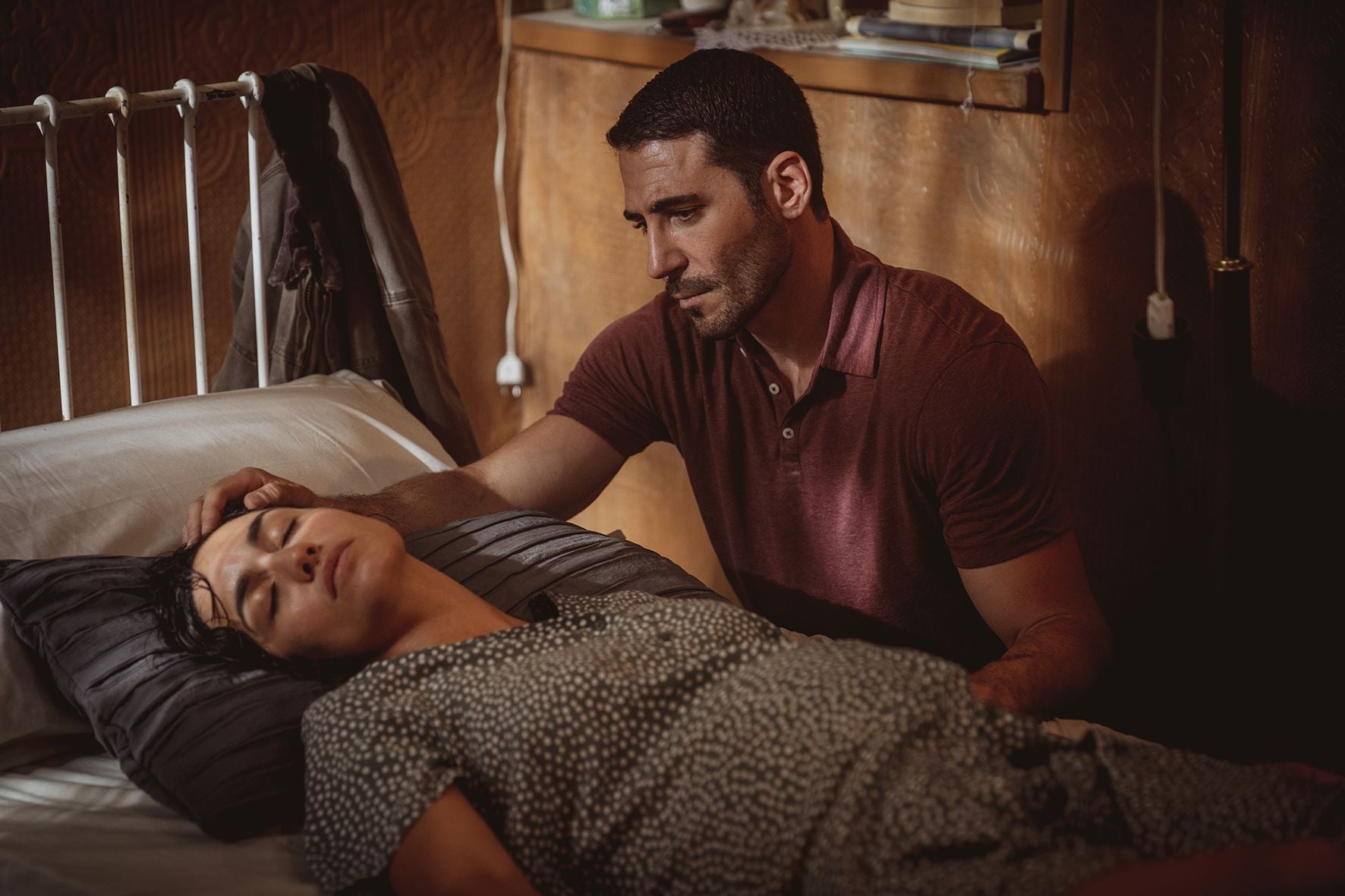 30-coins-30-coins-photo-miguel-ngel-silvestre-megan-montaner-22