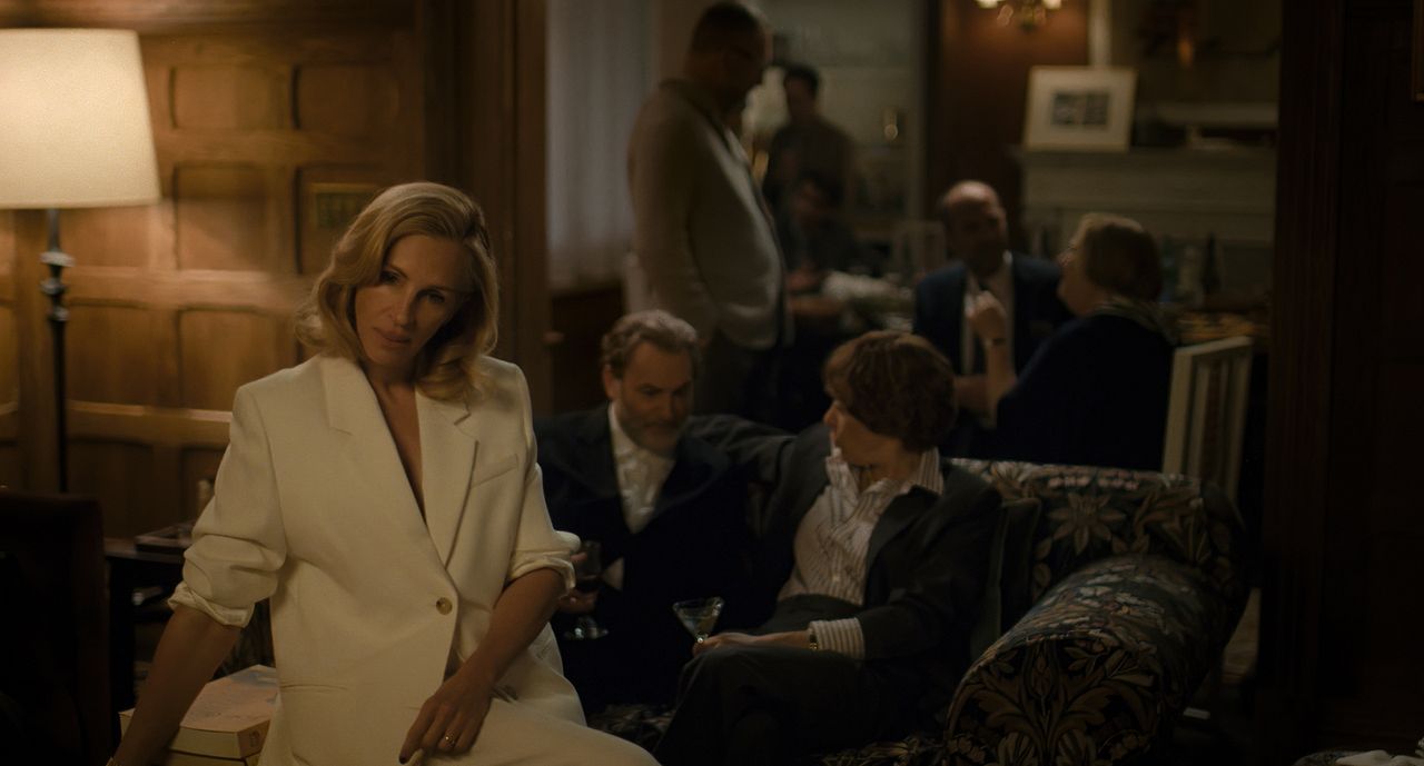 After The Hunt : Photo Chloë Sevigny, Julia Roberts, Michael Stuhlbarg