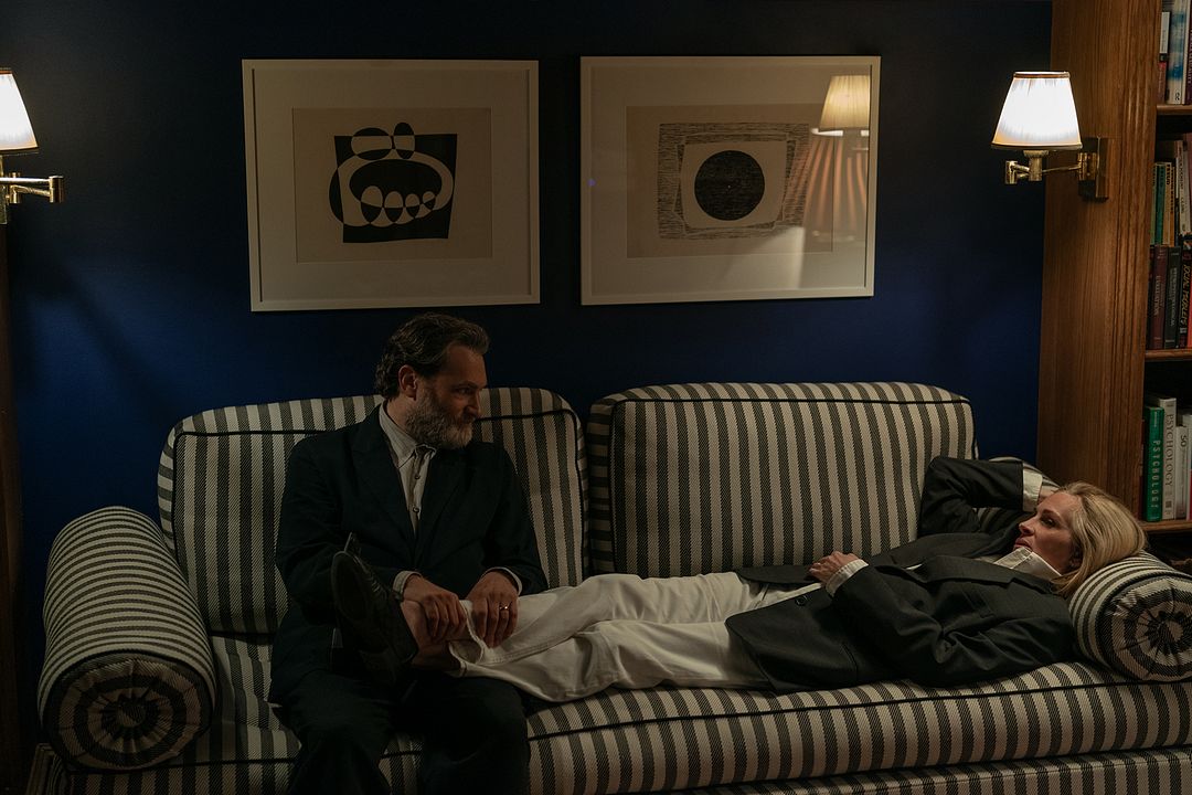 After The Hunt : Photo Julia Roberts, Michael Stuhlbarg