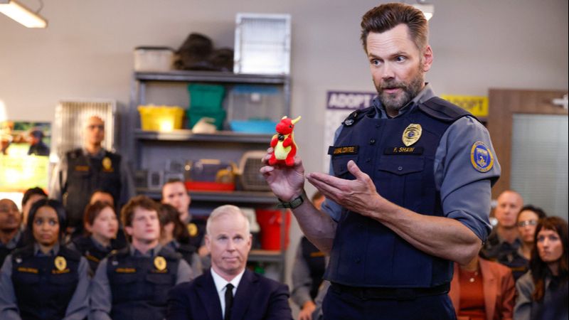 Animal Control : Photo Joel McHale