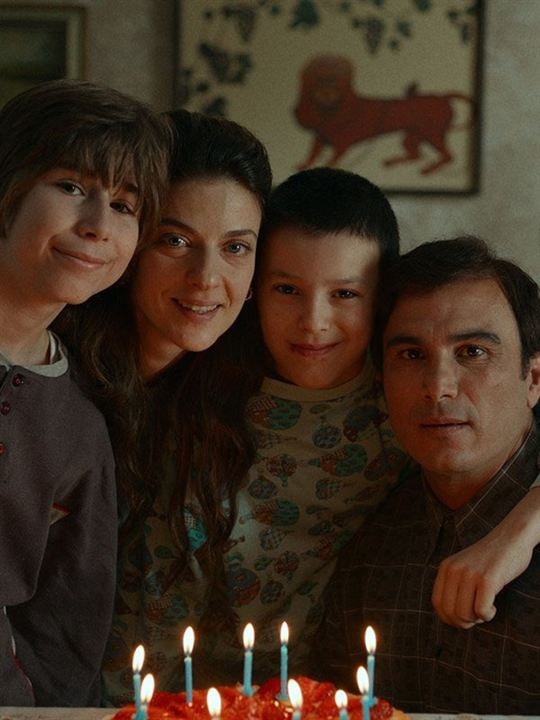 Familia : Affiche