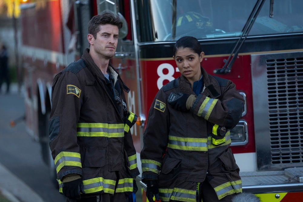 Chicago Fire : Photo Miranda Rae Mayo, Jake Lockett