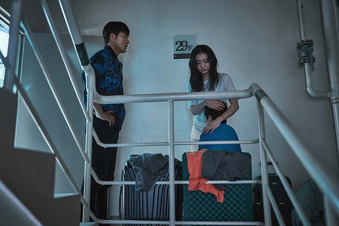 Submersion : Photo Da-mi Kim, Park Hae-Soo