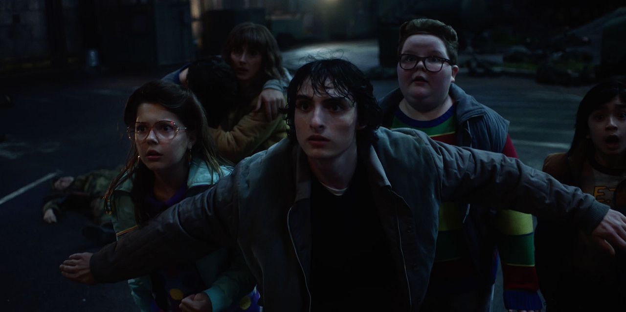 Photo Jake Connelly, Winona Ryder, Finn Wolfhard