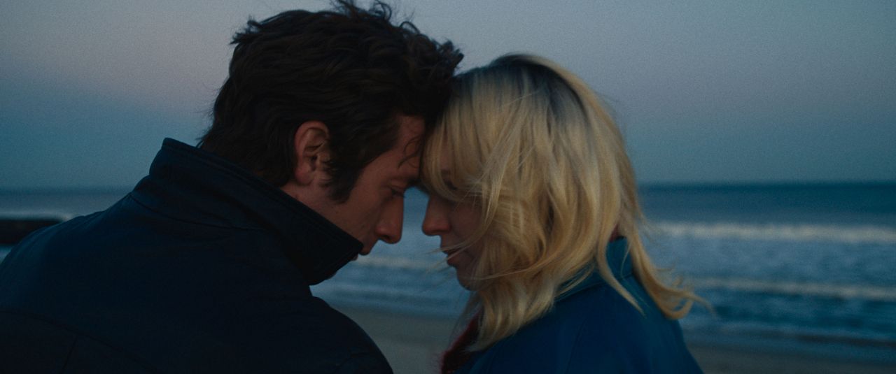 Springsteen: Deliver Me From Nowhere : Photo Jeremy Allen White, Odessa Young