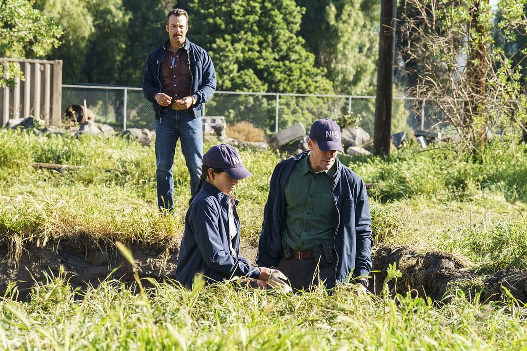 NCIS: Origins : Photo Kyle Schmid, Austin Stowell, Mariel Molino