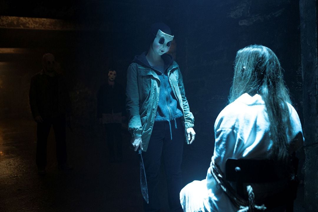 The Strangers - Chapter 3 : Photo