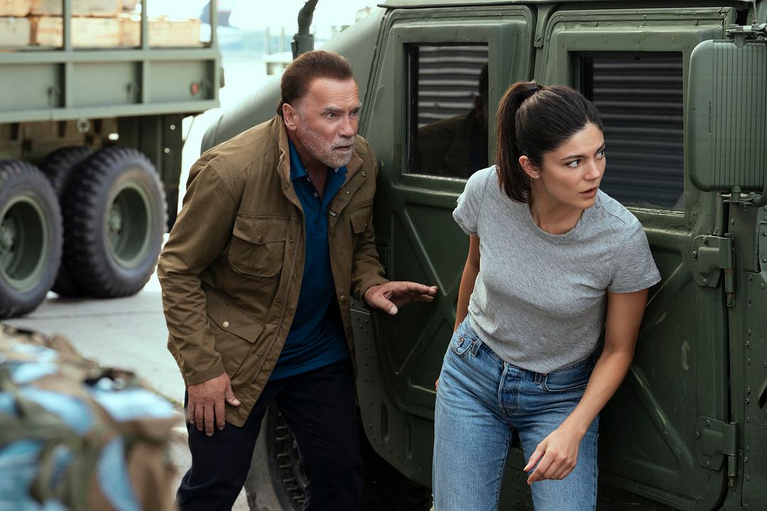 Fubar : Photo Arnold Schwarzenegger, Monica Barbaro