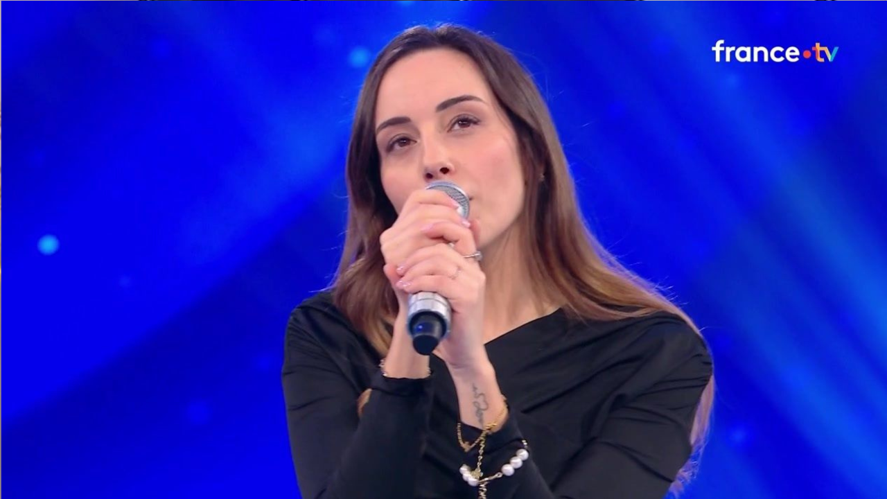 N'oubliez pas les paroles : où en est Sandy au classement des Maestros ?  Elle a encore grimpé ! - TV ACTU by AlloCiné