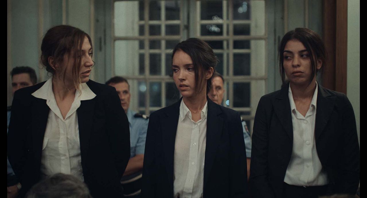 Le Gang des Amazones : Photo Lyna Khoudri, Izïa Higelin, Kenza Fortas