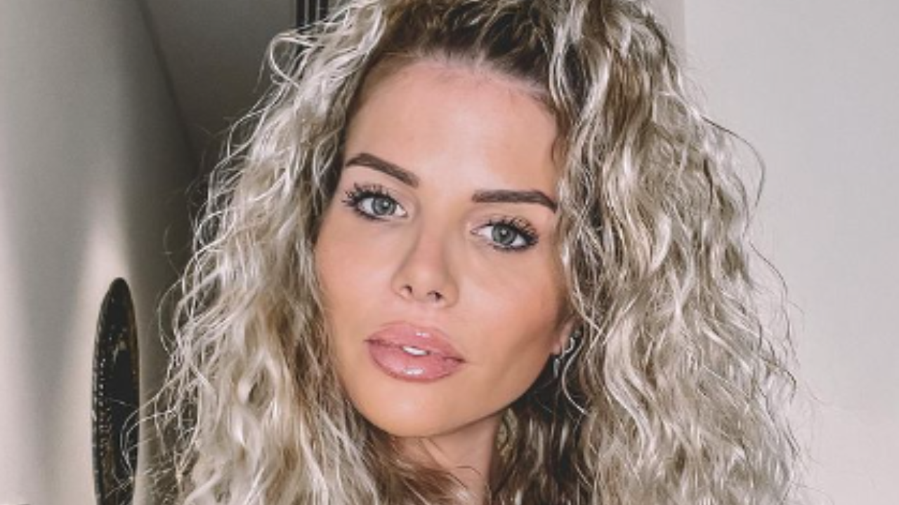 Les Marques De Jessica Thivenin Méconnaissable, Jessica Thivenin dévoile le résultat de son opération de  chirurgie esthétique du visage - TV ACTU by AlloCiné