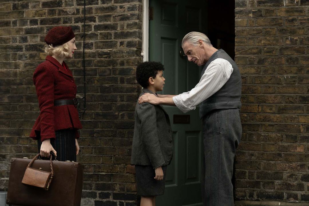 Blitz : Photo Paul Weller, Saoirse Ronan, Elliott Heffernan