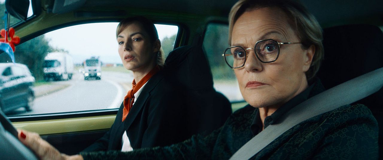La Pire mère au monde : Photo Louise Bourgoin, Muriel Robin