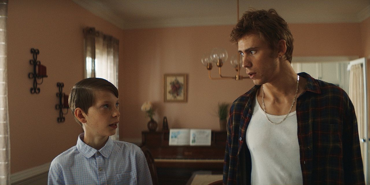 Griffin In Summer : Photo Owen Teague, Everett Blunck