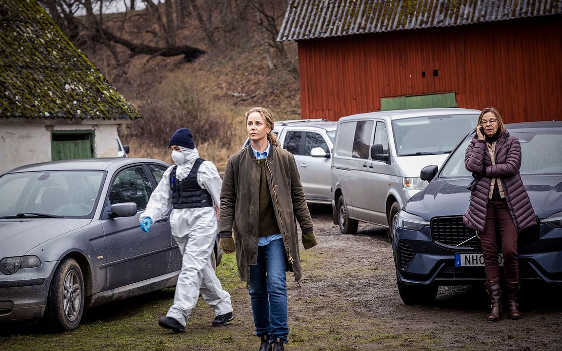 Fallen : Photo Sofia Helin, Kajsa Ernst
