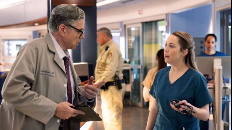 Chicago Med : Photo Kim Quindlen, Oliver Platt
