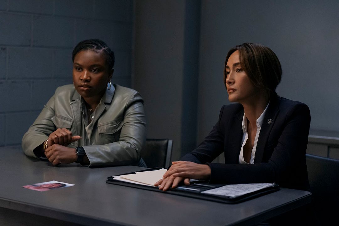 Photo Maggie Q, Courtney Taylor