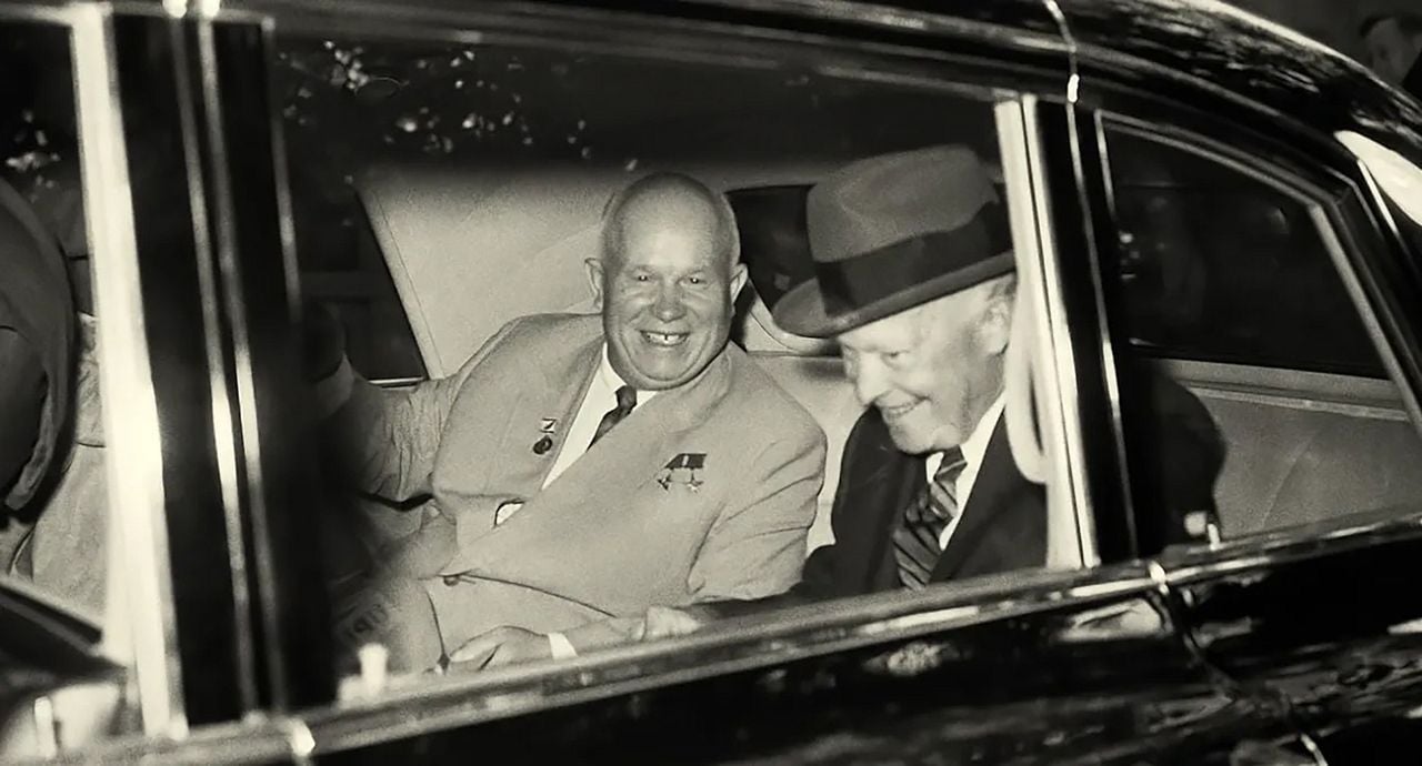 Soundtrack to a Coup d'État : Photo