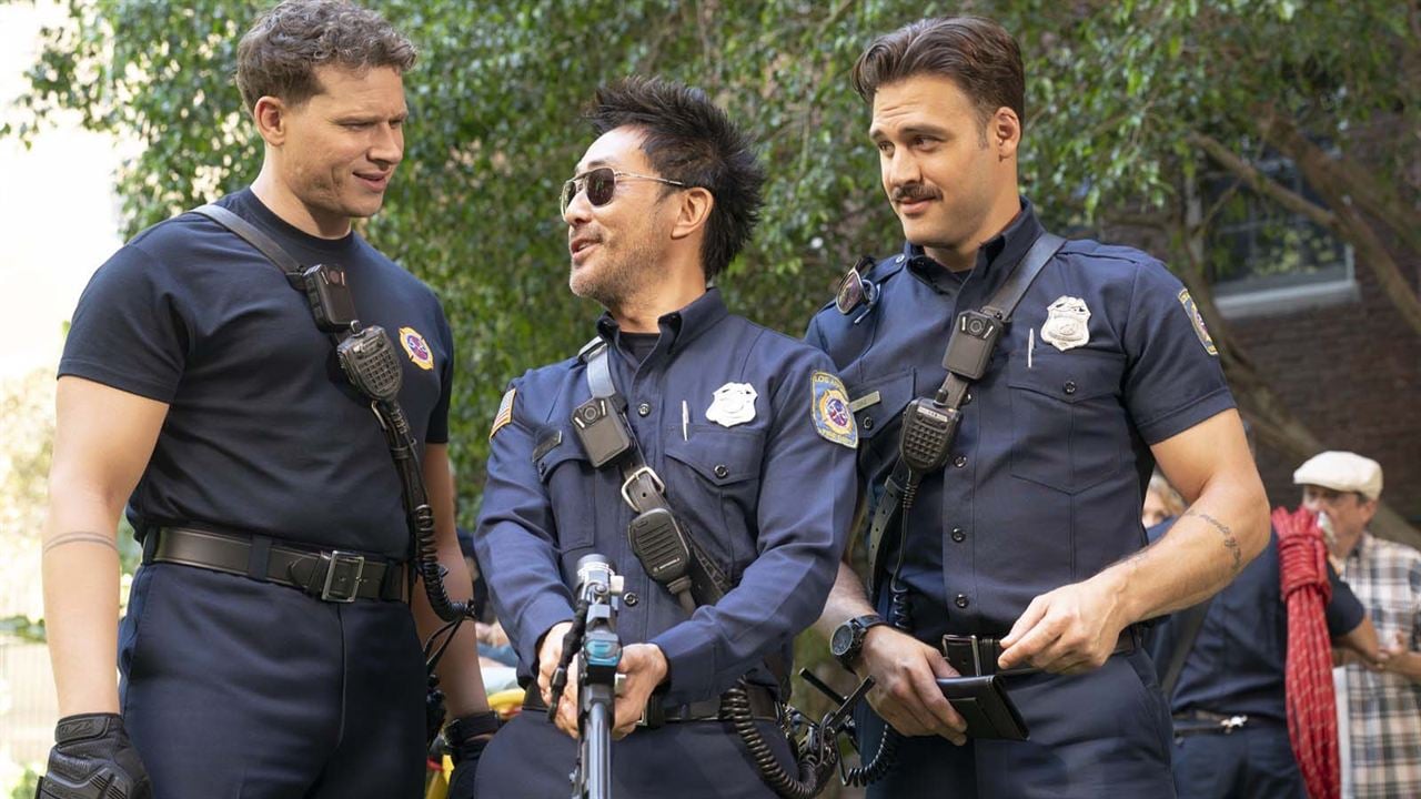 9-1-1 : Photo Kenneth Choi, Ryan Guzman, Oliver Stark