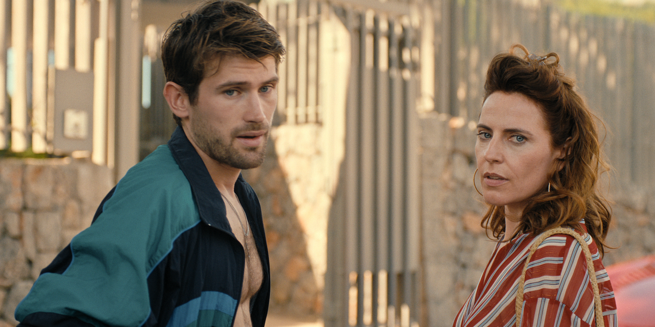 Fall For Me : Photo Antje Traue, Victor Meutelet