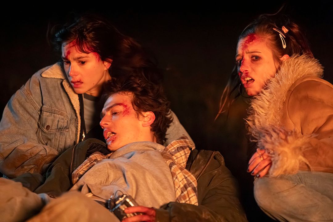 Tempête : Photo Clara Pacini, Bach Buquen, Artemisia Toussaint