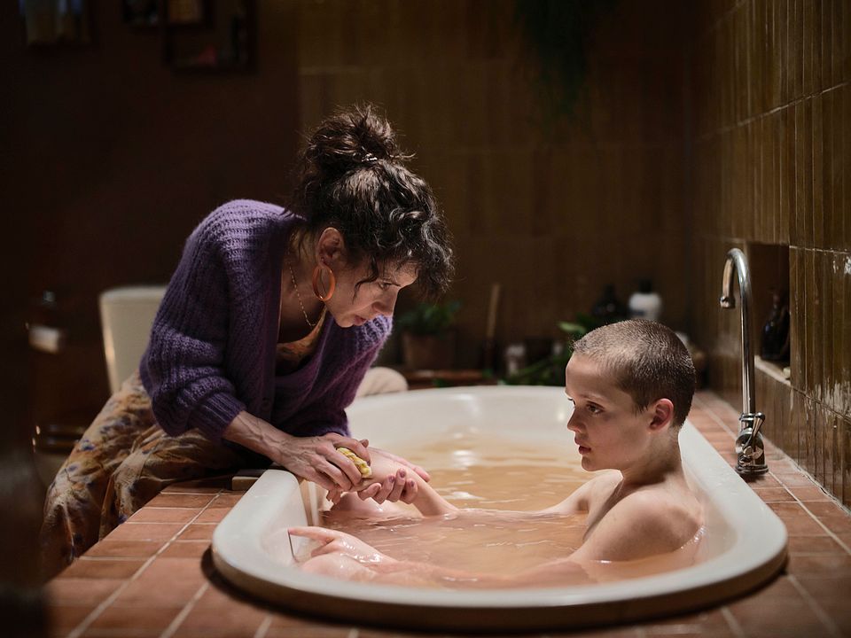 Substitution - Bring Her Back : Photo Sally Hawkins, Jonah Wren Phillips