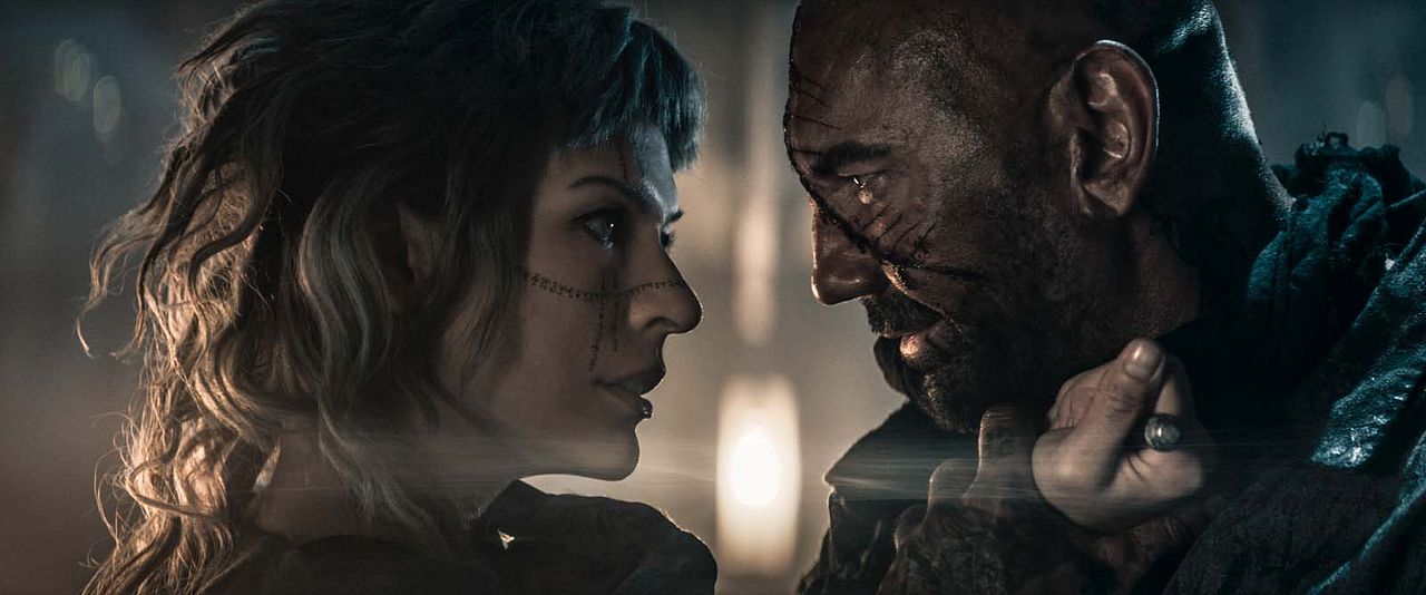 In The Lost Lands : Photo Dave Bautista, Milla Jovovich