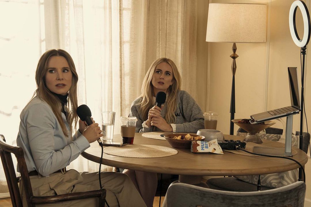 Nobody Wants This : Photo Kristen Bell, Justine Lupe