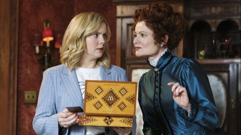 Ghosts : fantômes à la maison : Photo Rebecca Wisocky, Rose McIver