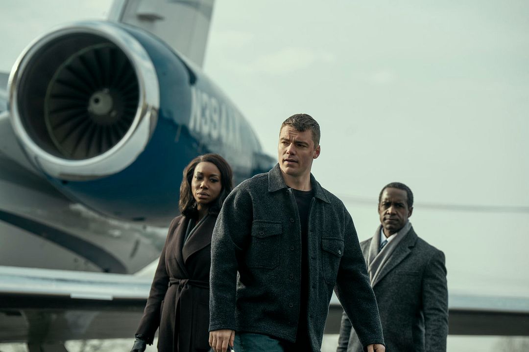 Photo Albert Jones, Gabriel Basso, Amanda Warren