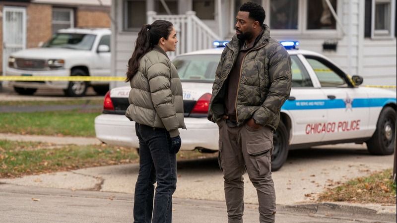 Chicago Police Department : Photo Arienne Mandi, LaRoyce Hawkins