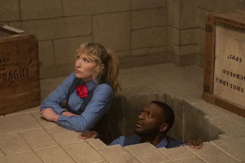 Photo Aldis Hodge, Beth Riesgraf