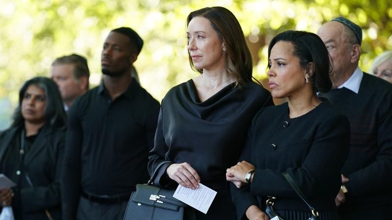 Dr Amy : Photo Molly Parker, Amirah Vann